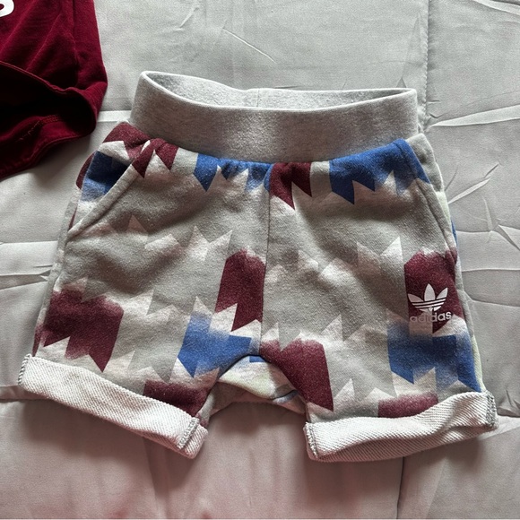 Adidas Toddler Set Size 12-18 Months - Picture 4 of 9